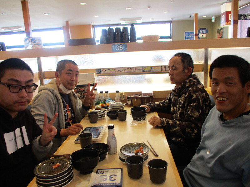 久しぶりにはま寿司での食事会♪