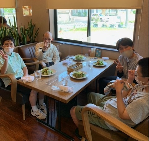 お久しぶりの食事会！！