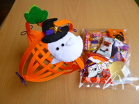 ハロウィン雑貨＆お菓子あります