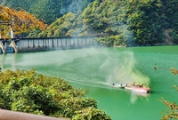 湖より昇り来る佐久間の竜神