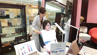 大好評！パーソナルカラー診断アイウェアお見立て会