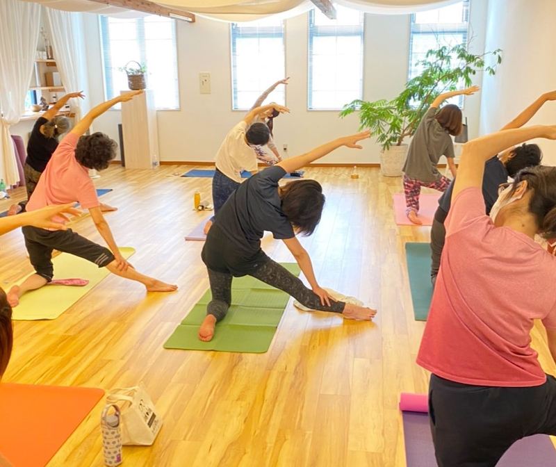 【アカデミー】アロマヨガは「ひのき」ブレンド♪ 【アカデミー】アロマヨガは「ひのき」ブレンド♪