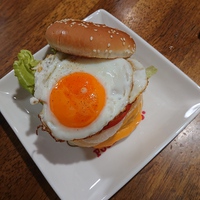 手作りハンバーガー！