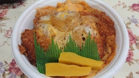 懐かしい《鷲津バー》のカツ丼！
