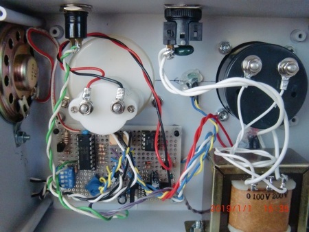 発電機・電圧＆周波数監視装置試作