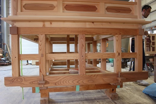 掛川市野賀区様　横須賀式屋台製作中と、遠州森町　曹洞宗　宝太寺様戸袋