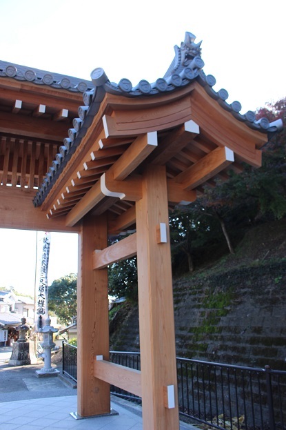 袋井市　可睡斎様総門　完成