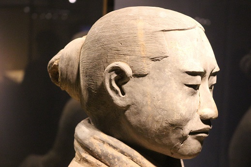 静岡県立美術館　紀元前２００年　秦始皇帝の兵馬俑　見学へ