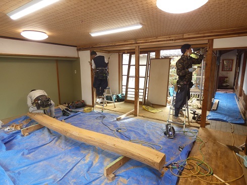 浜松市細江　　真言宗　長楽寺様　ケヤキの梁