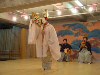 日本の伝統芸能「能」の舞台