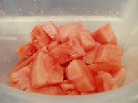 スイカのシャーベットが好評です。