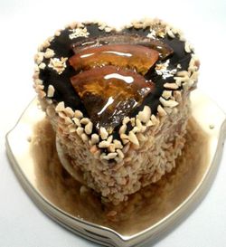 バレンタインデーに．．．プチケーキをいかがですか?