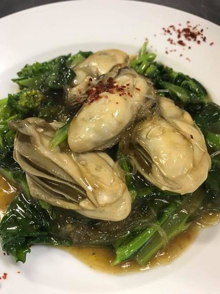 浜名湖産牡蠣と青菜の牡蠣ソース炒め