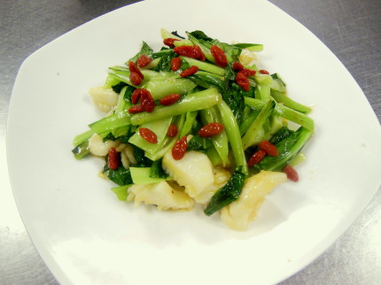 紋甲イカと青菜の炒め物