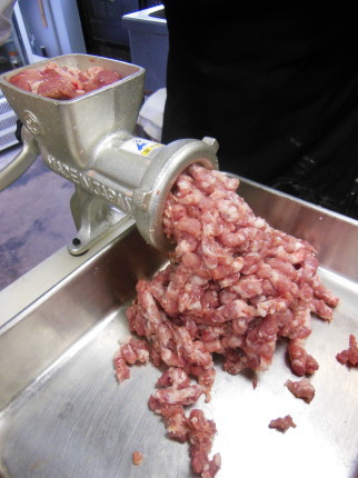 炸醤肉　仕込み