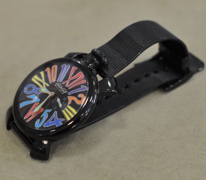ガガミラノ腕時計☆電池交換不要ガガミラノ腕時計