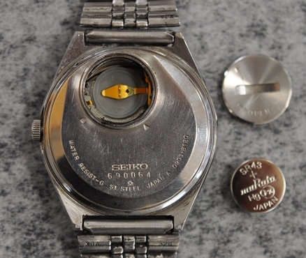 SEIKO 初期クオーツ時計 1976年製