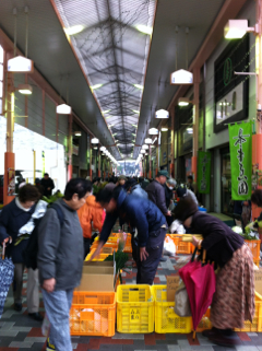 本日の朝市