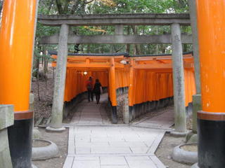 伏見稲荷へ