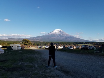 今日は【ふもとっぱらキャンプ場】に行って富士山観て来ました(^^)/