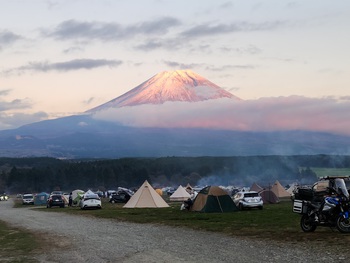 今日は【ふもとっぱらキャンプ場】に行って富士山観て来ました(^^)/