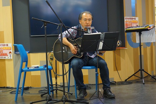 アピタdeふぉーくライブ♪たくさんのお客さまで盛り上がりました♪♪