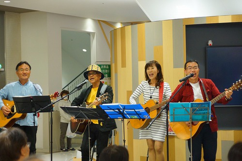 アピタdeふぉーくライブ♪たくさんのお客さまで盛り上がりました♪♪