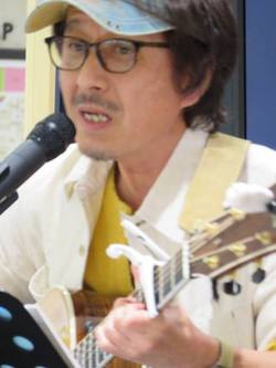 アピタdeふぉーくライブ♪たくさんのお客さまで盛り上がりました♪♪