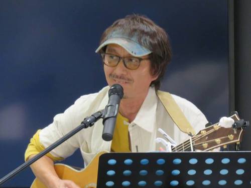 アピタdeふぉーくライブ♪たくさんのお客さまで盛り上がりました♪♪