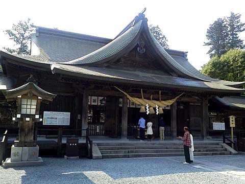 阿蘇神社が倒壊