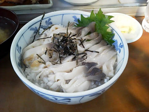 苫小牧／生ホッキ貝丼