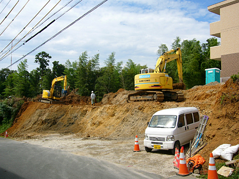 富塚町長坂：宅地造成工事(その３)