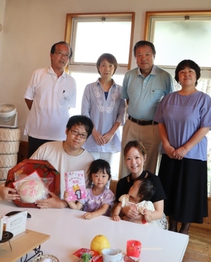ゆいなちゃん１歳お誕生日おめでとうございます。