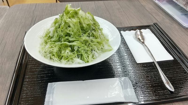 かき氷　営業しています！！