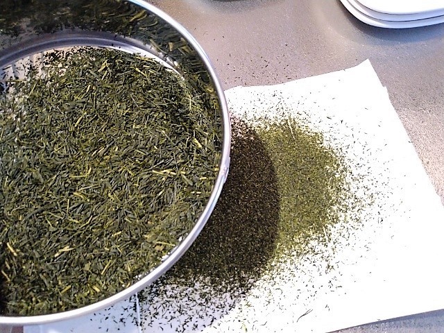 おいしくないお茶は… こうやって変身させてしまいましょう！