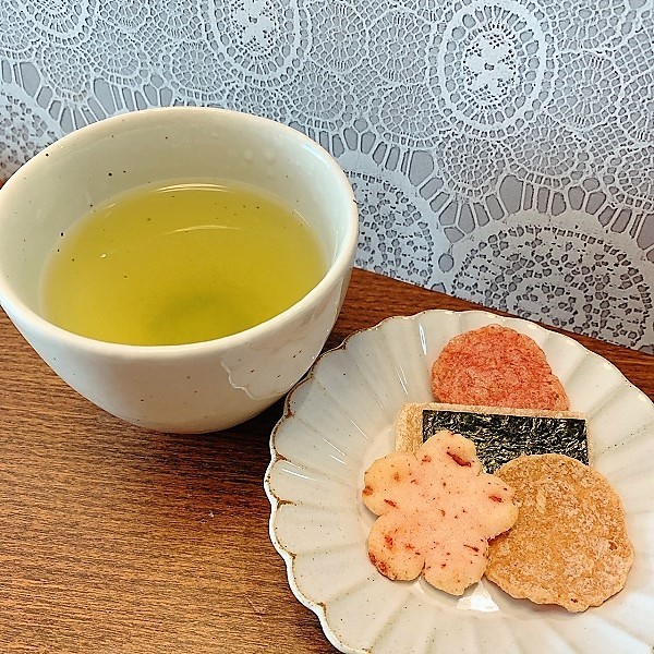 名古屋市のお客様から 「(このお茶) 美味しすぎ！！」 のラインを いただきました。