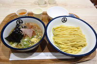 こういうお店がもっと増えてくれたらいいな…「中華そば つけ麺 玉(ぎょく)」