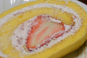 フレッシュいちごロール♪