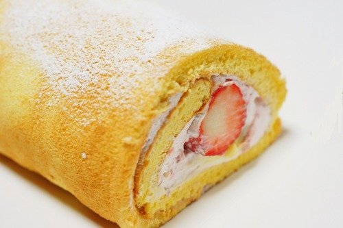 フレッシュいちごロール♪