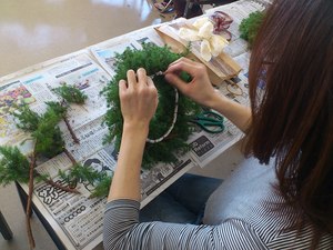 磐田店にてフラワーアレンジメント体験講座が開講されました