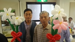 定例会6月は 百合の花
