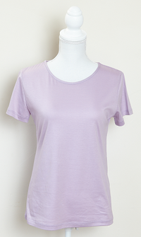 苦手な色ですが･･･　パーソナルカラーTシャツ【アイシーバイオレット】をジャケットのインナーに着てみました☆