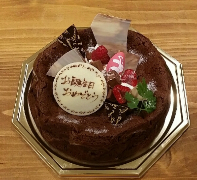 チョコレートケーキのデコレーション L 浜北区小松のケーキ屋さん