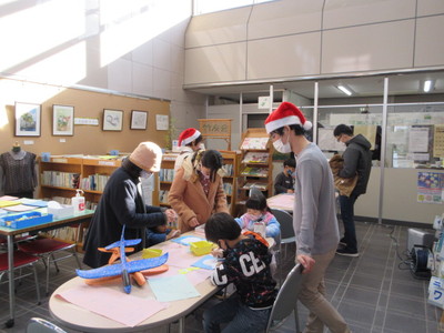 久しぶりに賑やかに：ぺあれんつクリスマス会