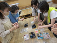 ７月パワーストーンでの小物作り講座報告：ぺあれんつ