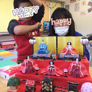 長田校のお雛さま