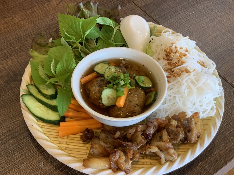 本格的なベトナム料理レストラン「ニエウ・クアン」がザザ中央館 (浜松市) にオープン！
