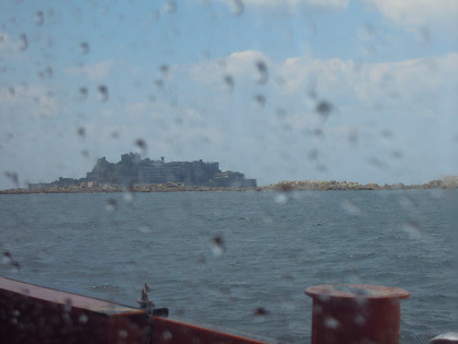 長崎・軍艦島(端島)、無事に上陸できました・・・。