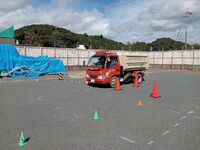 安全衛生管理主催、遠鉄自動車学校から指導員を招いて(安全運転研修会)を行いました。 2024/09/23 08:46:43