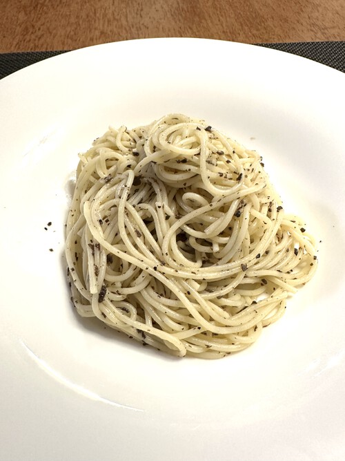当店大人気のSARTI MINI に合わせるのは秋から使える本物のハイゲージニット